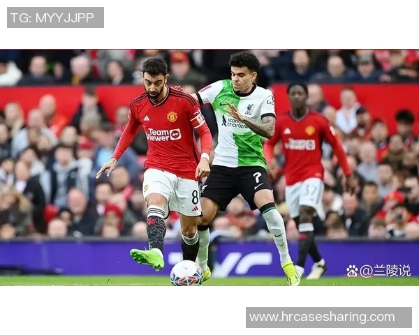 曼联与巴黎第二回合激战在即CCTV全程直播精彩对决不容错过